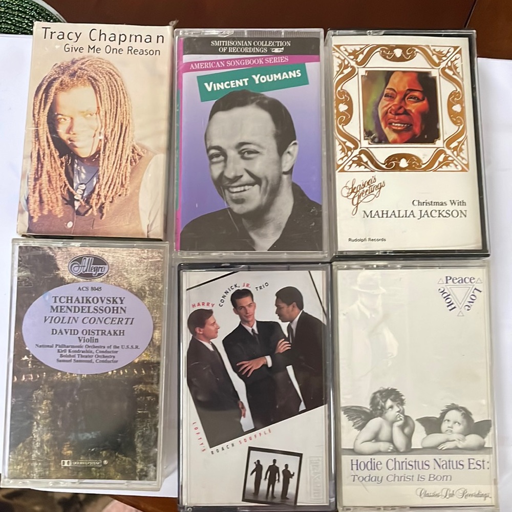 6 cassettes